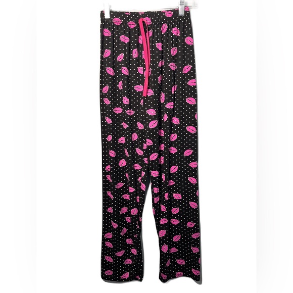 • Kiss Me Pajama Set Tank Top and Pants PJs Pink, Black, White Polka Dots - Picture 4 of 17
